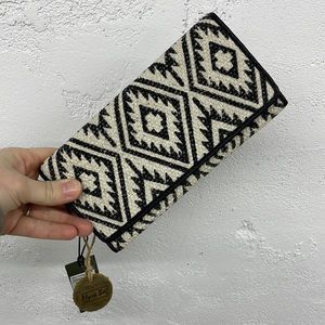 Myra Bag- Revolutionary Wallet